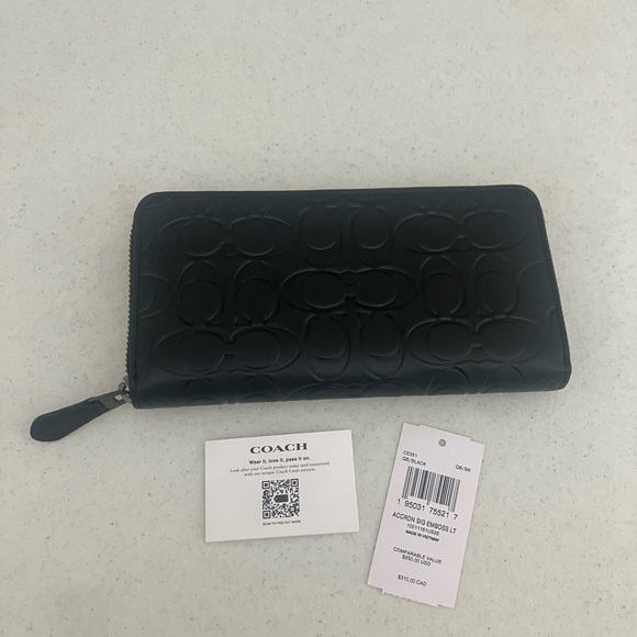 Coach Black Signature Embossed Leather Zip Around Unisex Wallet - Picture 1 of 3